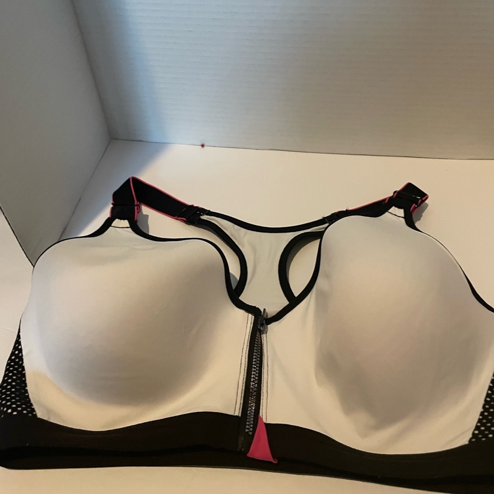 Maidenform white and black womens spirts bra 38dd